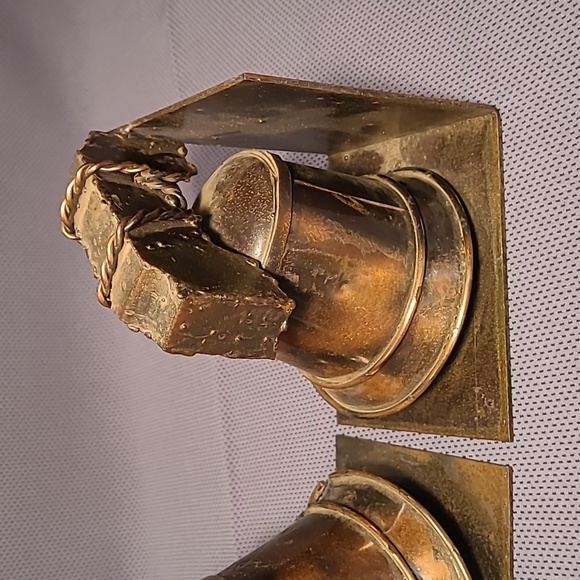 Pass And Stow Philadelphia Bronze Finish Bell Bookends Hong Kong - Picture 5 of 9